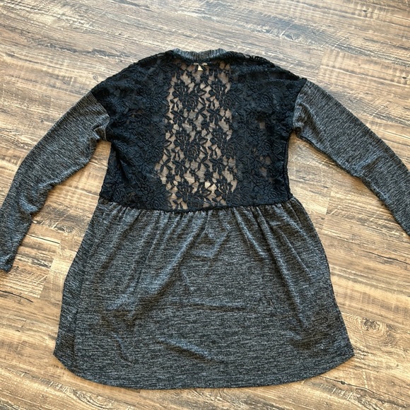 NWOT Paper & Tee pretty black lace back open front lightweight cardigan - Picture 11 of 11
